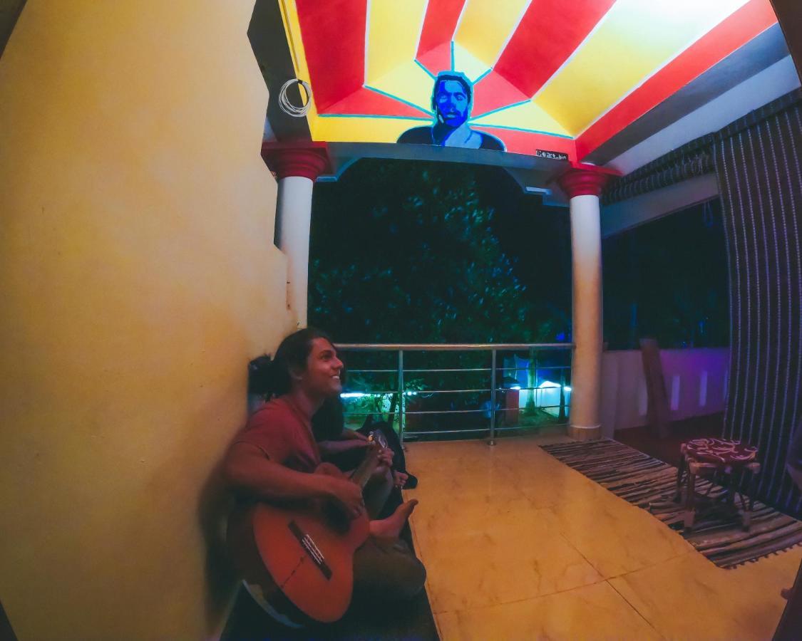 Hostelexp, Varkala - A Beach Town Hostel Экстерьер фото
