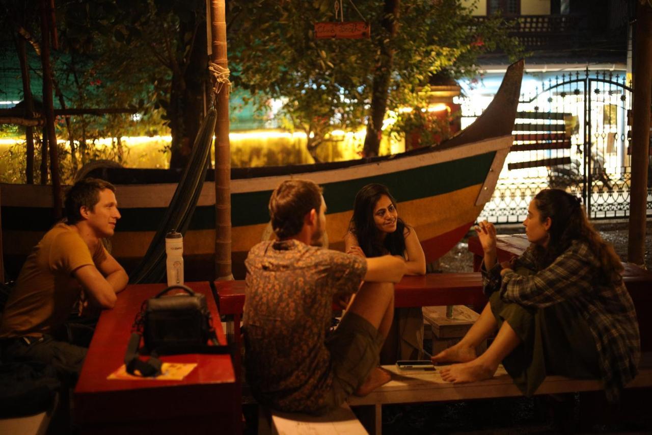 Hostelexp, Varkala - A Beach Town Hostel Экстерьер фото