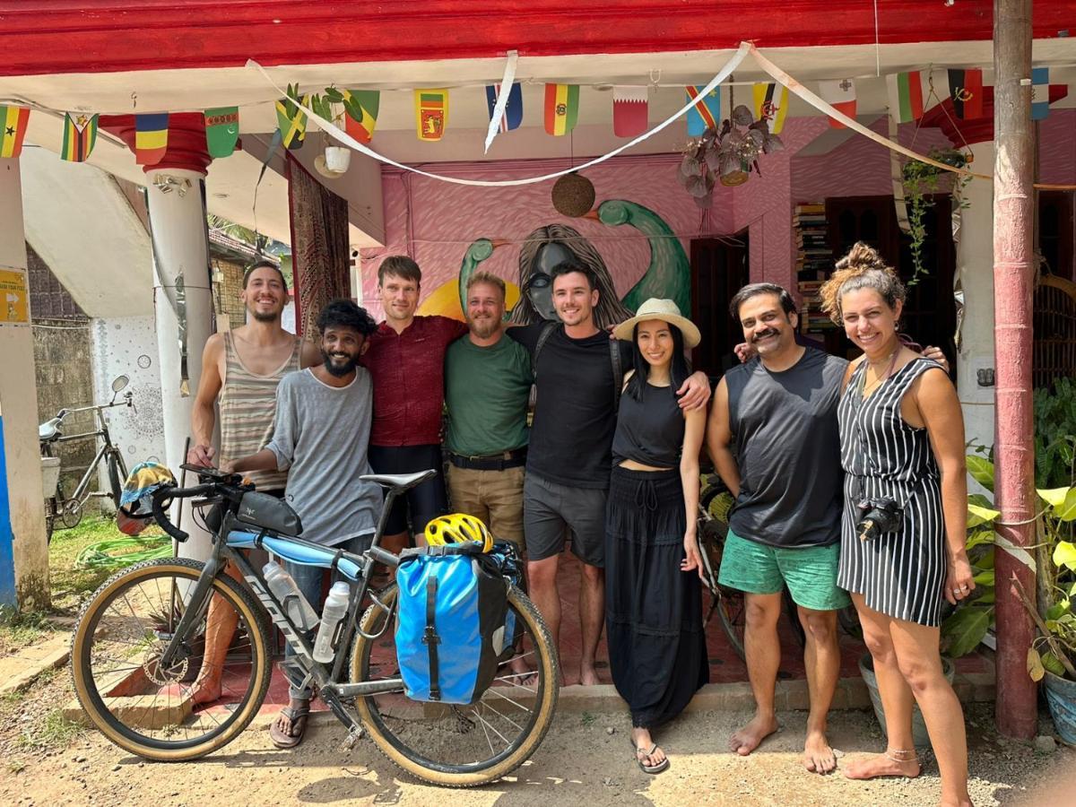 Hostelexp, Varkala - A Beach Town Hostel Экстерьер фото