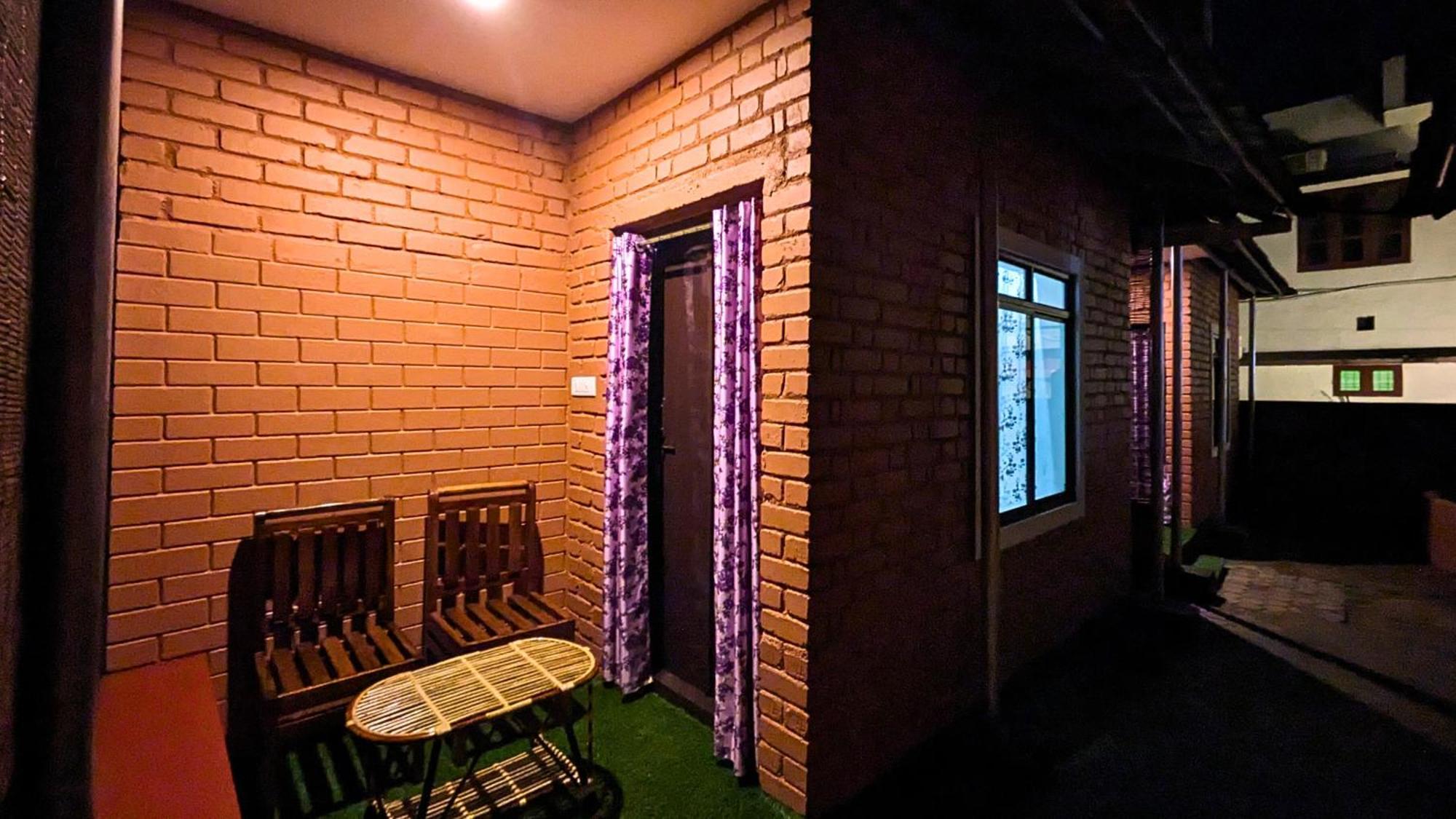 Hostelexp, Varkala - A Beach Town Hostel Экстерьер фото