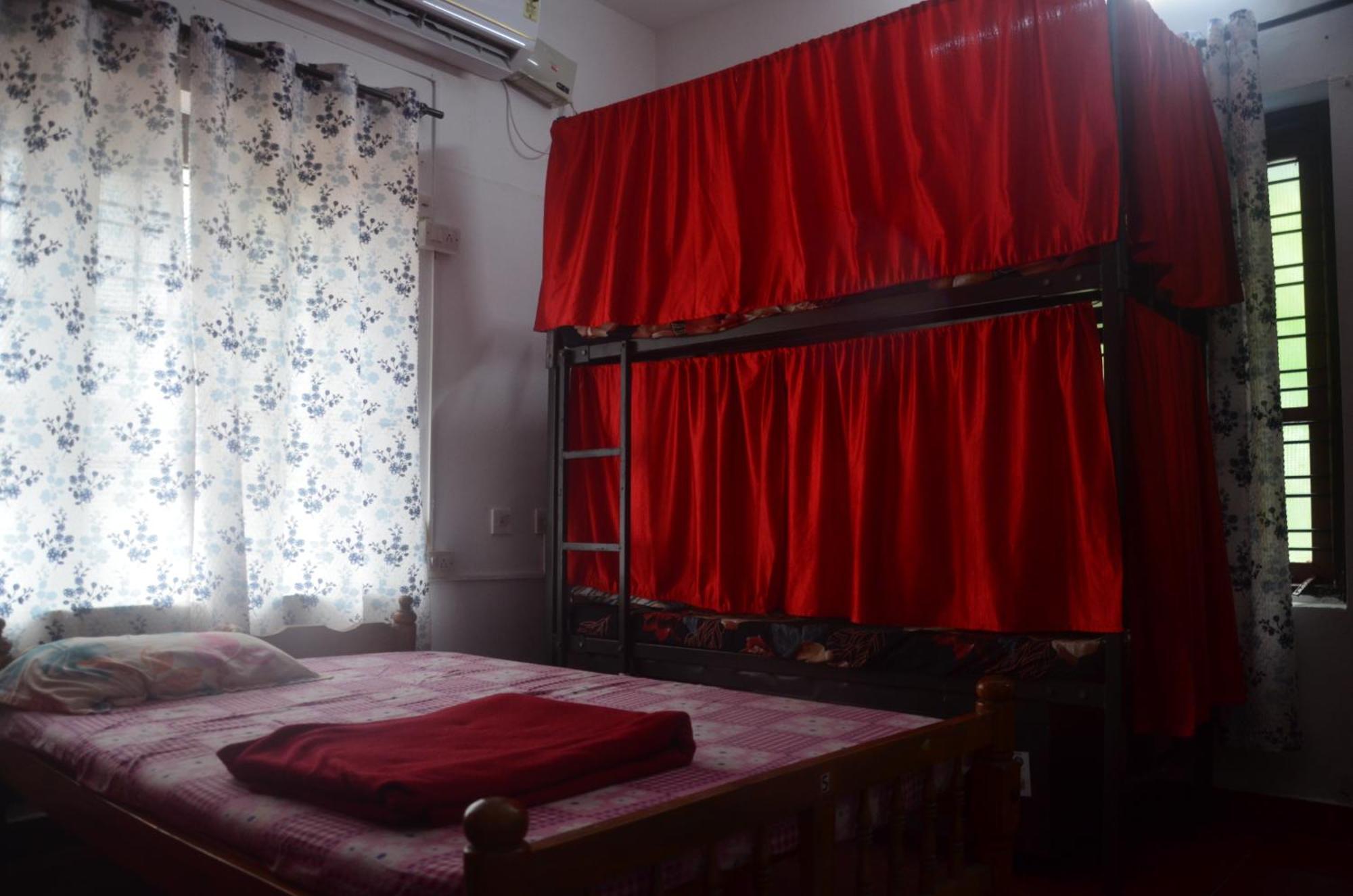 Hostelexp, Varkala - A Beach Town Hostel Экстерьер фото