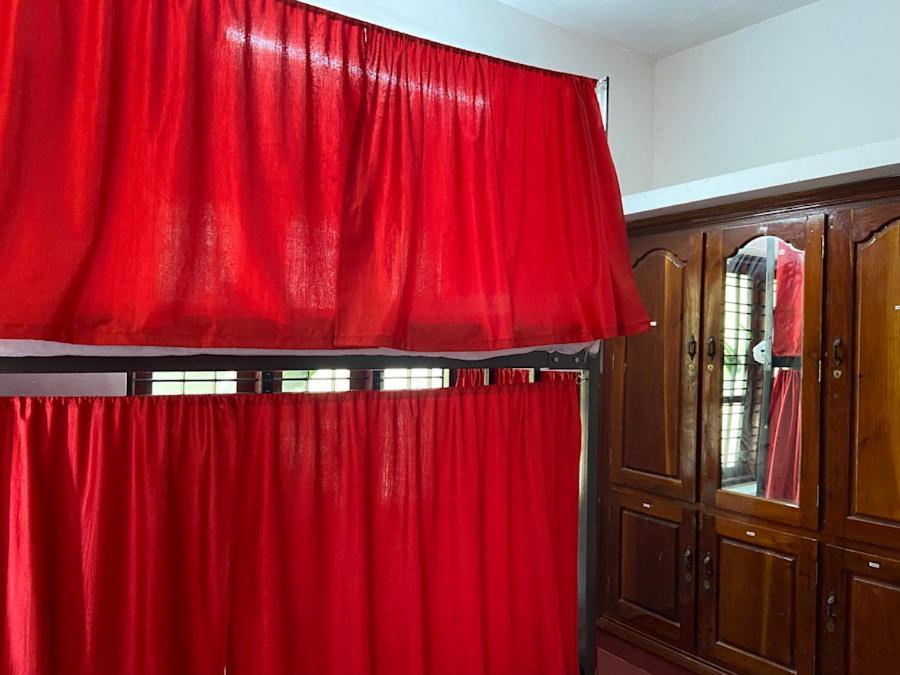 Hostelexp, Varkala - A Beach Town Hostel Экстерьер фото