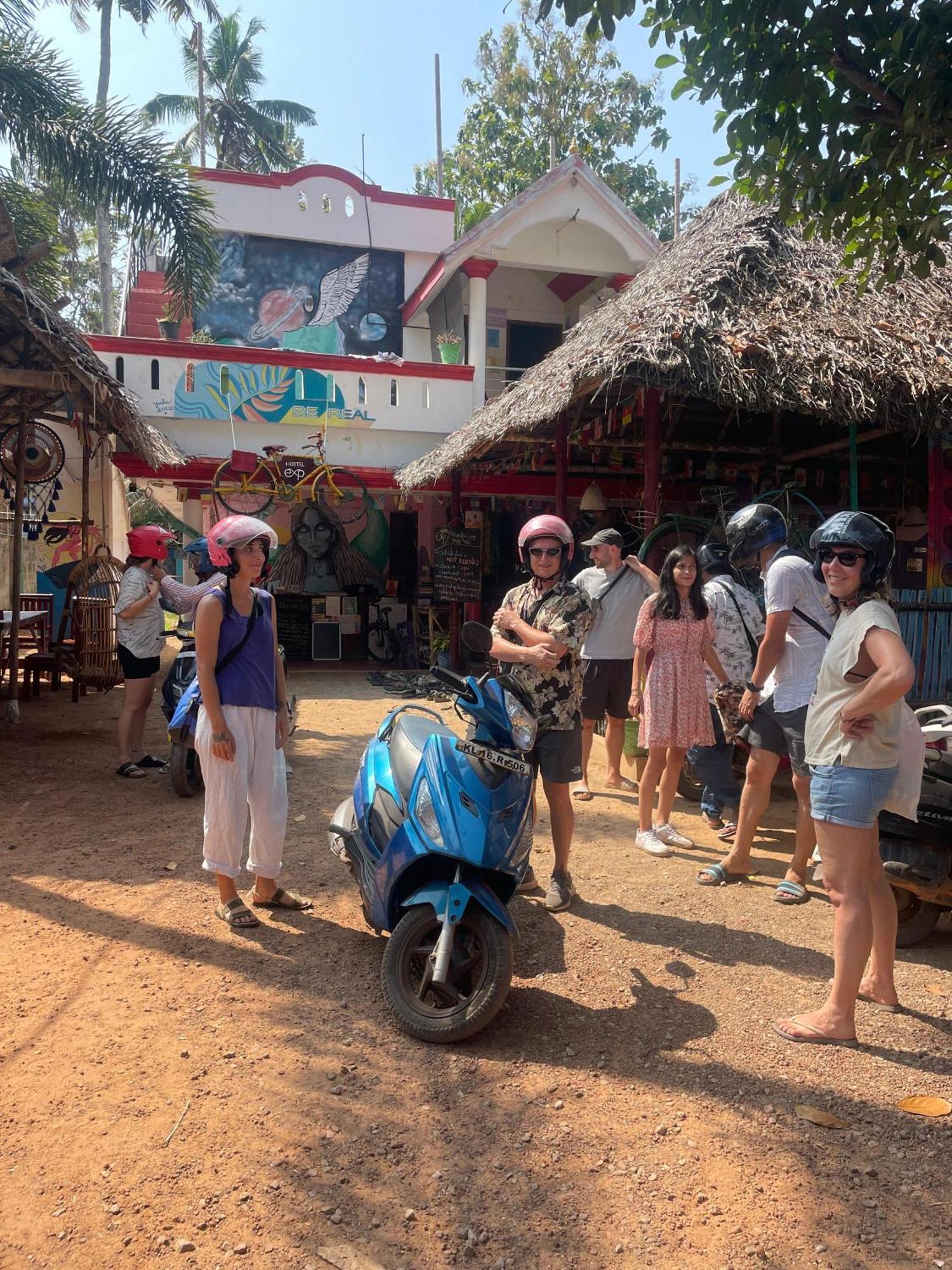 Hostelexp, Varkala - A Beach Town Hostel Экстерьер фото