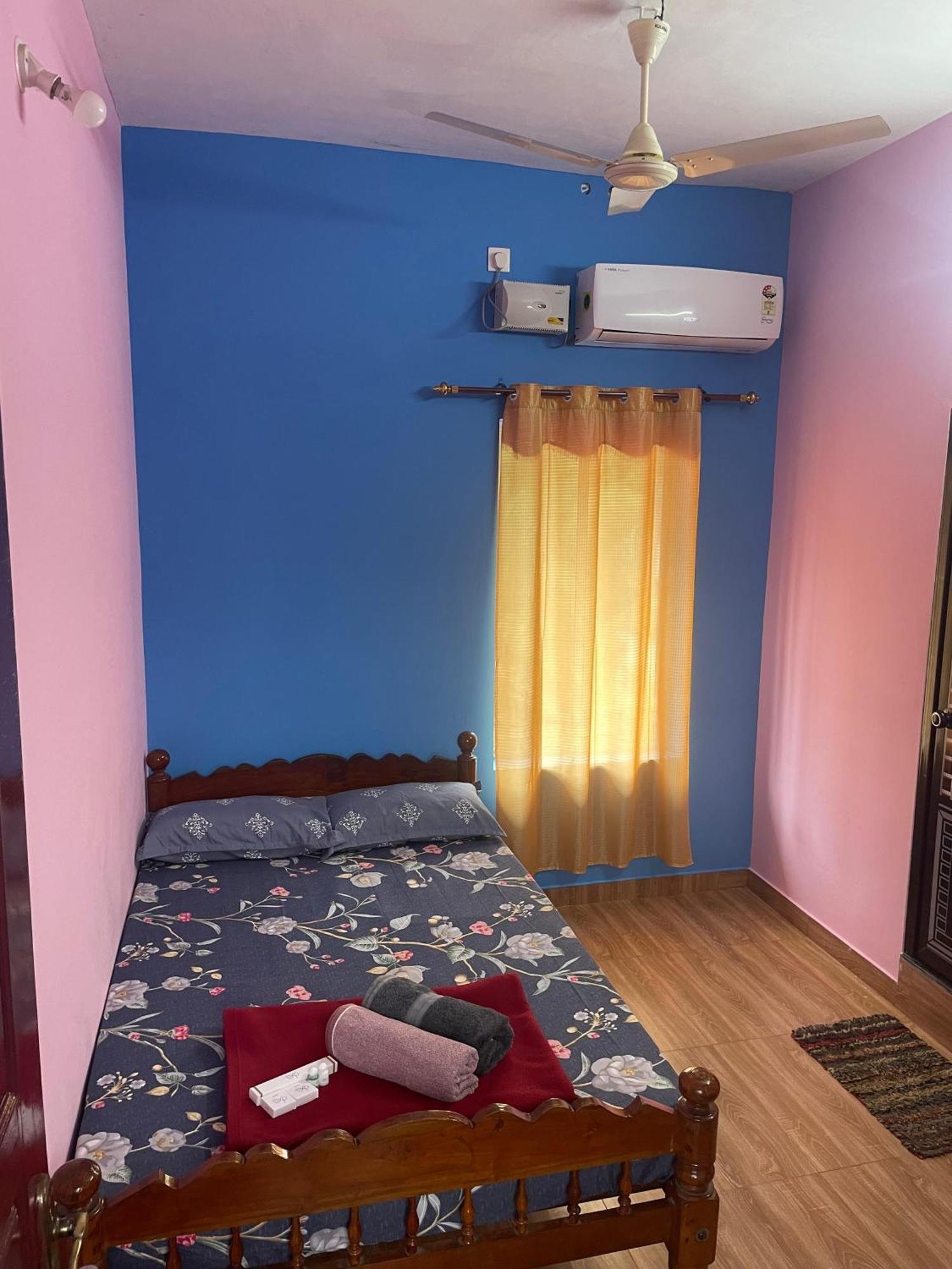 Hostelexp, Varkala - A Beach Town Hostel Экстерьер фото